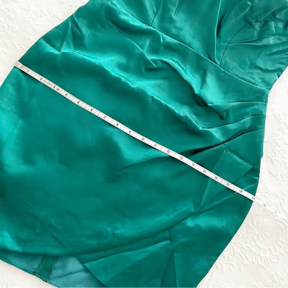 NWOT Lulus Treat Me Good Emerald Green Satin Cowl Neck Tulip Mini Dress Small - Picture 6 of 7